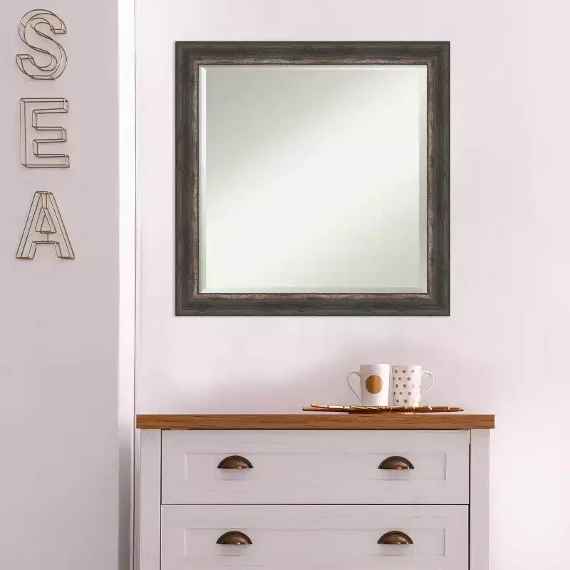 Miroir mural rustique marron 24" x 24" avec cadre étroit en écorce - Biseauté, carré, aucun assemblage requis