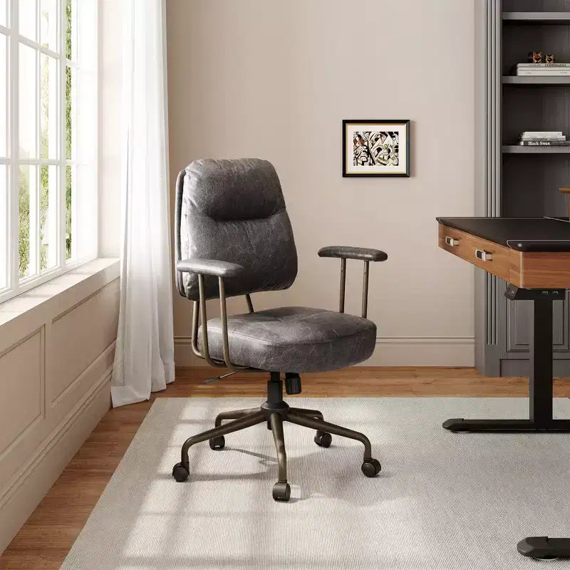 Chaise de bureau Becky en similicuir suédé