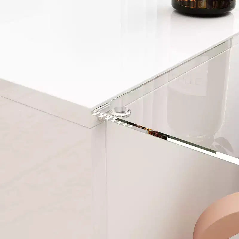 Table basse LED blanc brillant – Rangement multi-zones avec tiroir et compartiments ouverts